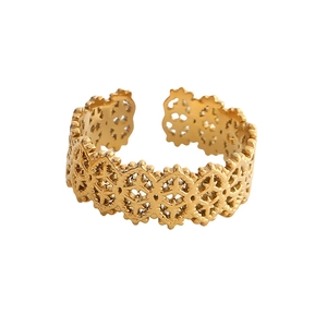 French style irregular lace hollow gold ring with vintage pattern for women