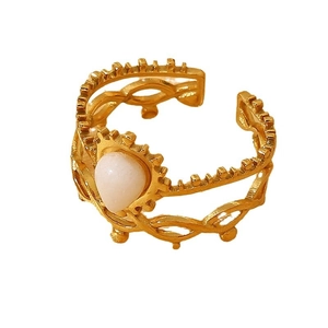 Vintage 18K gold-plated stainless steel open ring with white teardrop gemstone