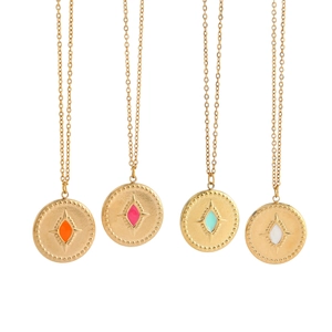Quatre colliers médaillon œil porte-bonheur en acier inoxydable doré style bohème