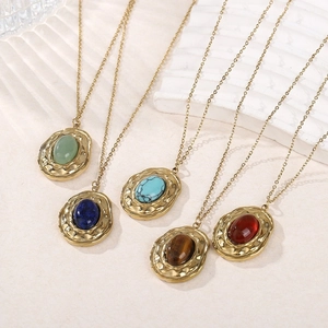 Collier Pendentif Pierre Naturelle Ovale Vintage Acier Inoxydable Texture Martelée Bijoux Bohème Femmes