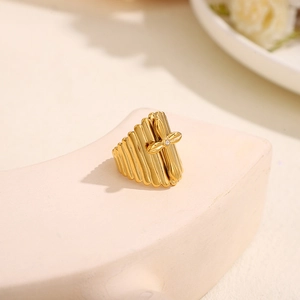 18k gold plated stainless steel ribbed ring with a crystal cross design for women