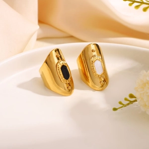 Wide gold-plated retro rings with black and white drip oil stones in bohemian style
