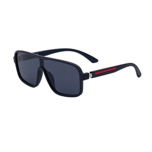 Fashion square shield sunglasses for men with black frame and iconic red stripe detail