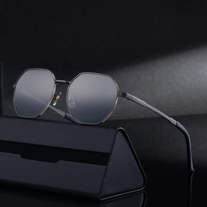 Fashion square metal sunglasses with dark lenses and a premium triangular leather case