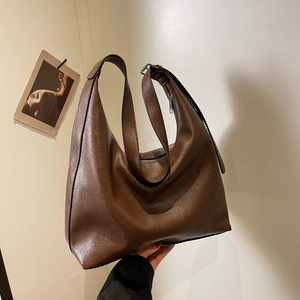 Large capacity vintage dark brown hobo shoulder bag with smooth synthetic leather texture