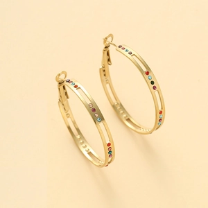 Boucles d'oreilles créoles vintage en acier doré avec cristaux colorés et strass