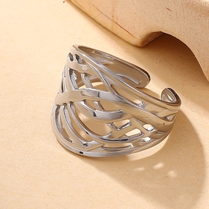 Silver woven hollow wide band ring made of durable stainless steel with leaf vein design