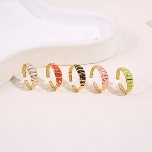 Set of five vintage colorful zebra stripe oil drip open rings in polished gold finish