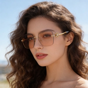 Frameless Square Sunglasses Women Fashion PC Gradient Lens UV400 Rhinestone Clover Decor High-End Eyewear Elegant