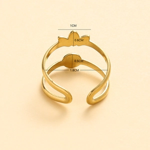 Detail shot of a golden double-layer crown ring with exact dimension measurements