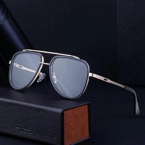 Men's retro pilot sunglasses with metal double bridge frame and leather storage case