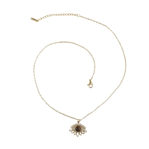 Collier oeil maléfique doré avec pierre oeil de tigre et cristaux sur chaîne fine