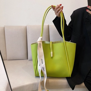 Sac Cabas Grande Capacité Cuir PU Texture Lychee Sac À Épaule Femme Mode Décor Ruban Lettre Chic Minimaliste