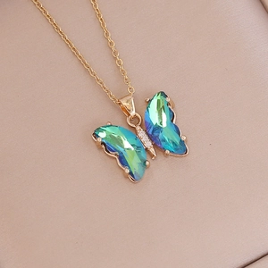 Fashion butterfly pendant necklace with gradient crystals and gold chain for women