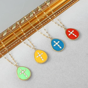 Collier Pendentif Croix Vintage Acier Inoxydable Émail Ovale Bijoux Gothiques Religieux Pour Femmes