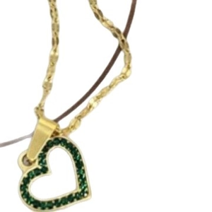 Collier pendentif coeur doré avec cristaux verts et chaîne torsadée pour femmes chic