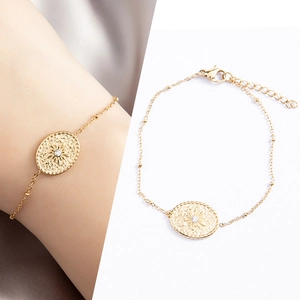 Bracelet en acier inoxydable plaqué or 18 carats avec pendentif étoile en zircon