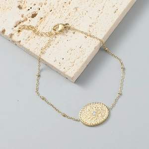Bracelet en acier inoxydable plaqué or 18 carats avec pendentif ovale serti de zircon
