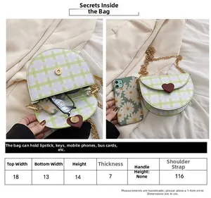 Size chart and capacity detail for the checkered saddle bag showing dimensions and space