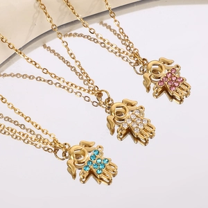 Τρία επίχρυσα μενταγιόν κορίτσι 14K με ροζ, λευκά και μπλε στρας σε καθρέφτες