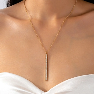 Collier À Pendentif Plaqué Or Alliage Strass Géométrique Barre Verticale Bijoux Élégants Minimalistes Pour Femmes