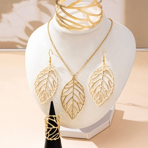 Parure de bijoux feuilles dorées avec collier, bracelet, boucles d'oreilles et bague