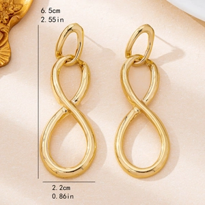 Boucles d'oreilles dorées géométriques torsadées à double boucle de 6,5 cm de long