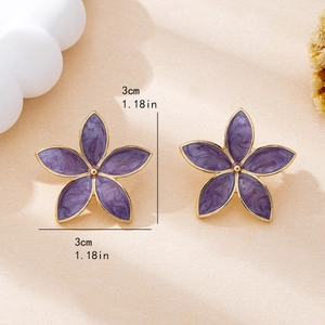 Elegant purple enamel flower stud earrings with gold base measuring 3cm by 3cm