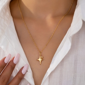 Minimalist Four Pointed Star Pendant Necklace Zinc Alloy Gold Plated Dainty Jewelry For Women Daily Wear Gift