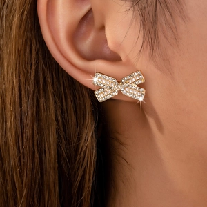 Boucles D'oreilles Puces Noeud Papillon Alliage Doré Avec Strass Et Künstliche Perle D'imitation Élégant Bijoux