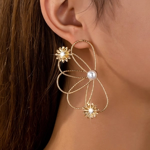 Hohlblumen Ohrstecker Mit Künstlichen Künstliche Perlen Und Rhinstone Legierung Gold Design Mode Schmuck Für Frauen