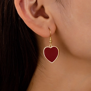 Boucles D'oreilles Pendantes Coeur Alliage Émail Ton Or Forme De Coeur Romantique Bijoux Pour Femmes Accessoires De Mode Quotidienne
