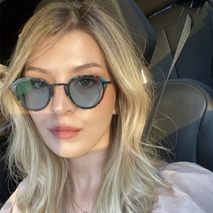 Retro Round Small Frame Sunglasses Women UV400 Protection PC Alloy Trendy Fashion Eyewear For Driving Outdoor