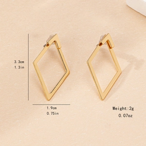 Geometric hollow rhombus double-layer gold stud earrings with size and weight dimensions