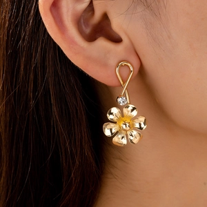 Elégantes Boucles D'oreilles Pendantes Fleurs Alliage Métal Floral Avec Accent Strass Bijoux Mode Pour Femmes