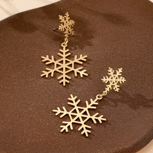 Minimalist double layer golden snowflake drop earrings for women with a winter theme