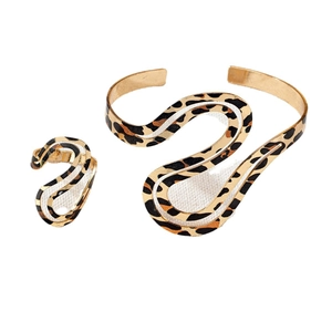 Elegant S-shaped gold bracelet and ring set featuring stylish leopard print patterns