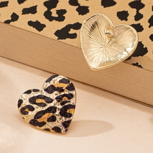 Romantic heart shaped leopard print stud earrings with golden metallic finish back
