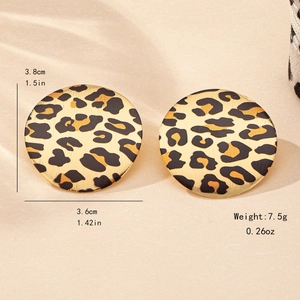 Fashionable round leopard print stud earrings for women with a vintage elegant style