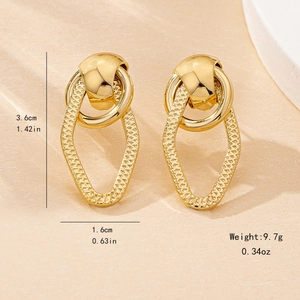Fashionable gold geometric hollow rhombus drop earrings with modern hammered texture