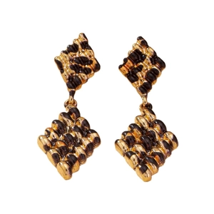 Elegant vintage leopard print rhombus dangle earrings in polished gold metal