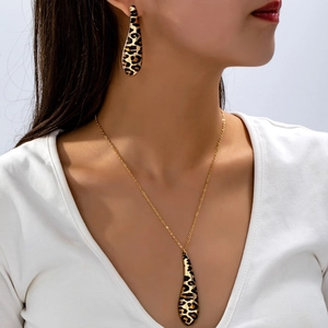 Leopard Print Teardrop Necklace And Earrings Zinc Alloy Gold Plated Fashion Vintage Commute Jewelry For Women