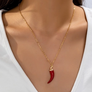 Collier Pendentif Piment Émail Alliage Zinc Chaîne Couleur Or Bijoux Mode Forme Légume Tendance Pour Femmes