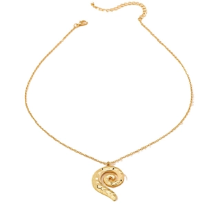 Collier élégant avec pendentif spirale doré à texture martelée et chaîne à maillons fins