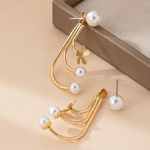 Elegant gold flower pearl drop earrings with three curved tassels for a French style