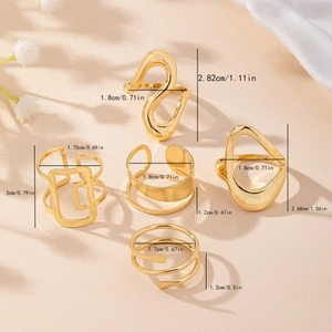 5-piece gold geometric ring set with dimensions featuring twisted and hollow patterns