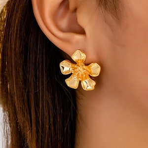 Boucles D'oreilles Fleurs En Alliage Motif Floral Texturé Or Style Rétro Bijoux Pour Femmes Élégant Simple Esthétique
