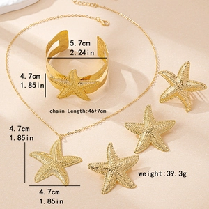 Parure de bijoux étoile de mer dorée avec collier texturé et bracelet ouvert