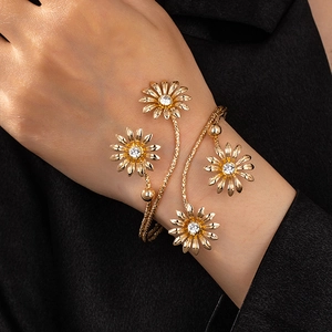 Daisy Flower Open Bangle Alloy Gold Plated Rhinestone Adjustable Twisted Rope Texture Elegant Jewelry For Women
