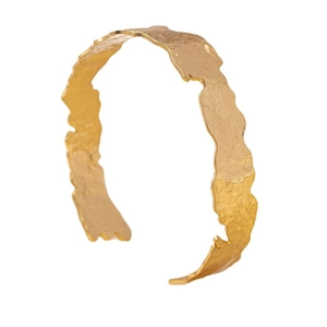 Minimalist gold-tone irregular hammered texture open bangle with wavy edges for women